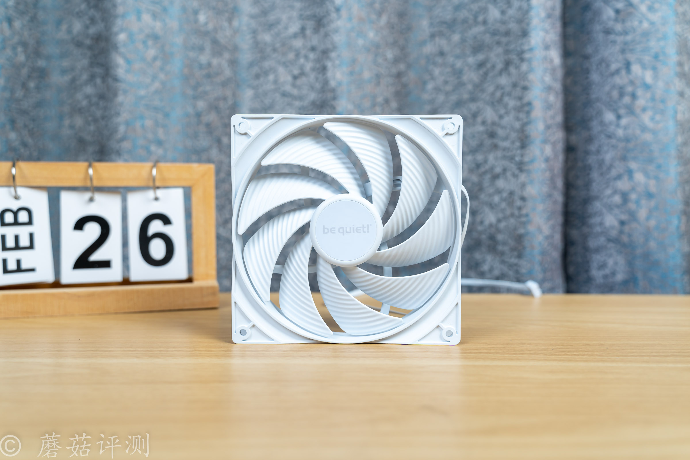 散熱效果更優秀，運行表現更安靜，德商德靜界PURE WINGS 3 140mm PWM白色高速版風扇 評測