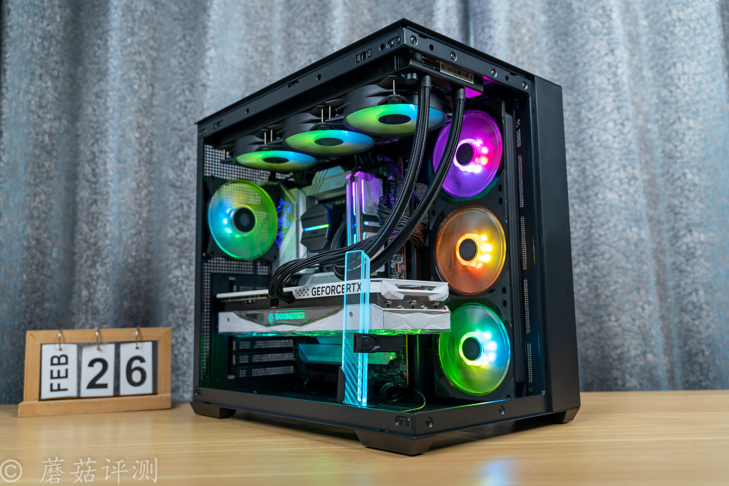 巧妙設計，完美隱藏電源倉，海景房效果更出色，先馬映像豪華版雙倉海景房機箱 評測